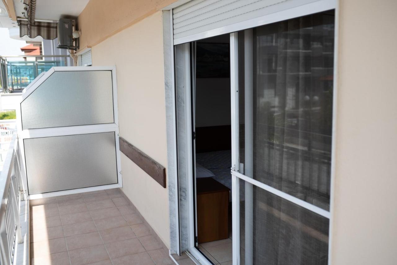 Μpasias Apartments Paralía Exteriér fotografie